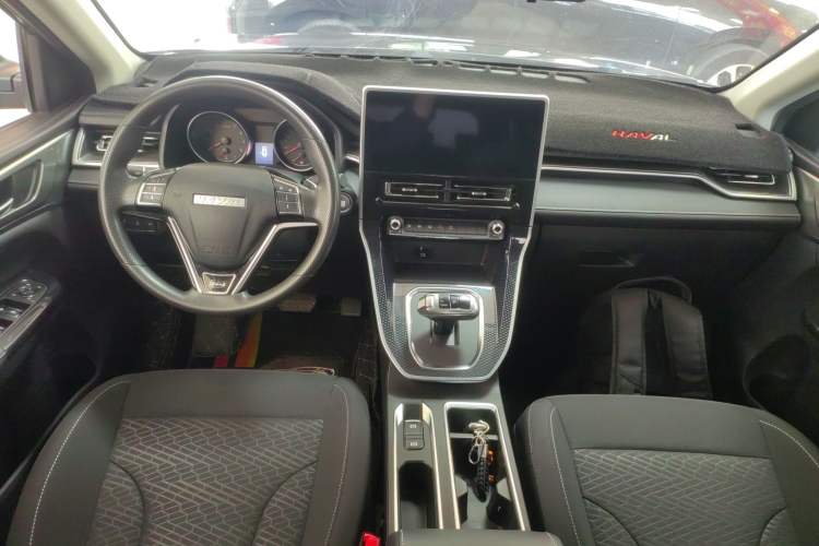 Used Haval M6 2023 PLUS 1.5T DCT Elite Smart Connectivity Model Center Console