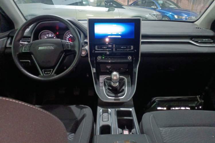 Used Haval M6 2023 PLUS 1.5T Manual Elite Smart Connectivity Model Center Console