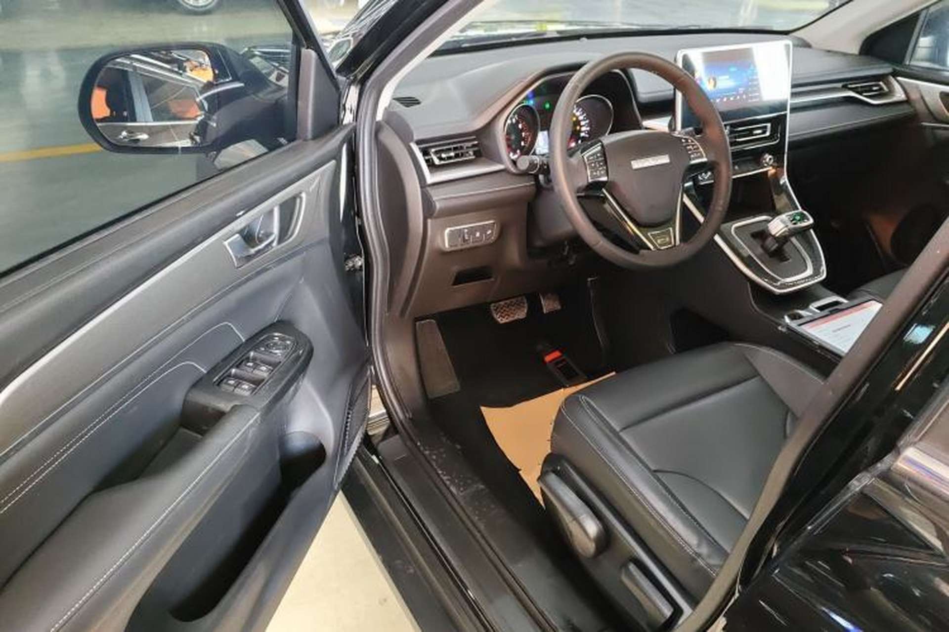 Used Haval M6 2023 PLUS 1.5T DCT Luxury Smart Connectivity Model Driver Seat