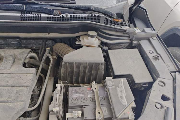Used Haval M6 2023 PLUS 1.5T Manual Elite Smart Connectivity Model Engine Bay Left