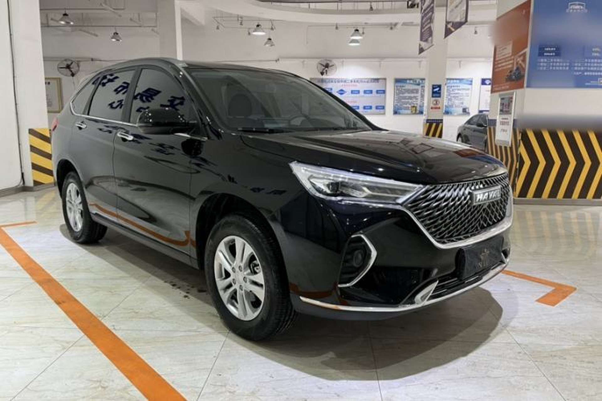 Used Haval M6 2023 PLUS 1.5T DCT Elite Smart Connectivity Model Exterior 2
