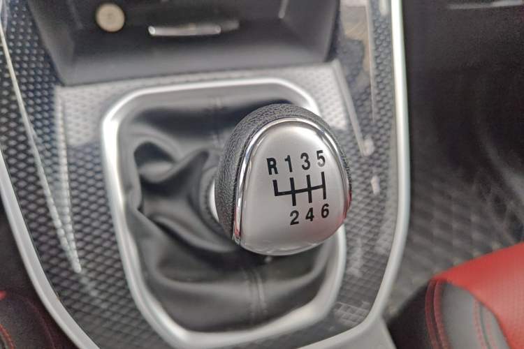 Used Haval M6 2023 PLUS 1.5T Manual Elite Smart Connectivity Model Gear Lever