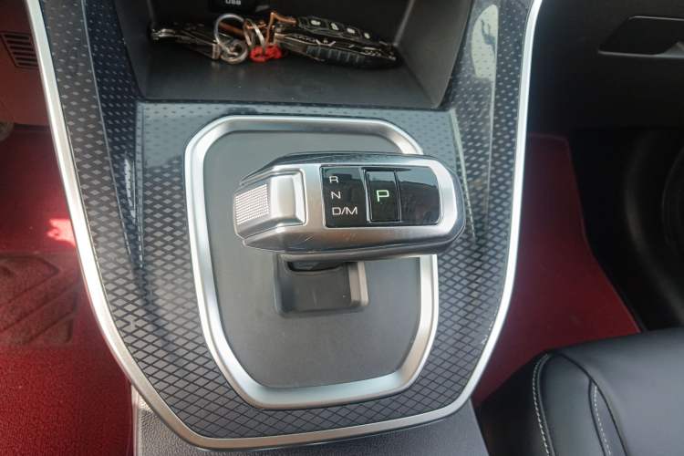 Used Haval M6 2023 PLUS 1.5T DCT Luxury Smart Connectivity Model Gear Lever
