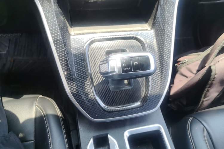 Used Haval M6 2023 PLUS 1.5T DCT Luxury Smart Connectivity Model Gear Lever