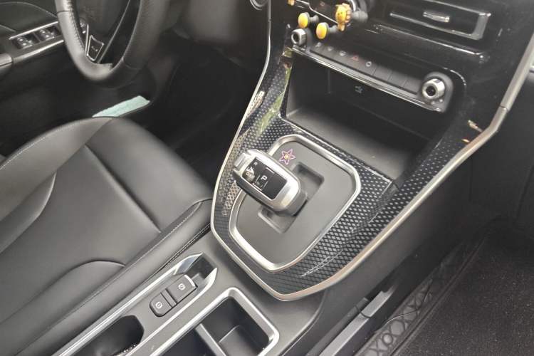 Used Haval M6 2023 PLUS 1.5T DCT Luxury Smart Connectivity Model Gear Lever