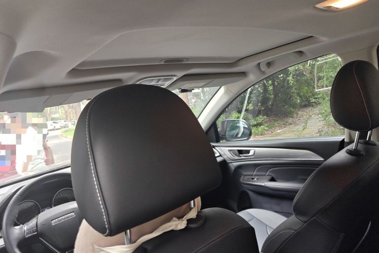 Used Haval M6 2023 PLUS 1.5T DCT Luxury Smart Connectivity Model Headliner