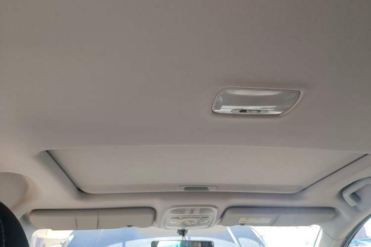 Used Haval M6 2023 PLUS 1.5T DCT Luxury Smart Connectivity Model Headliner