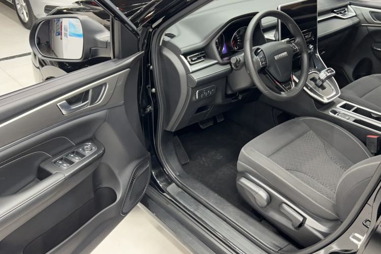 Used Haval M6 2023 PLUS 1.5T DCT Elite Smart Connectivity Model Interior 1