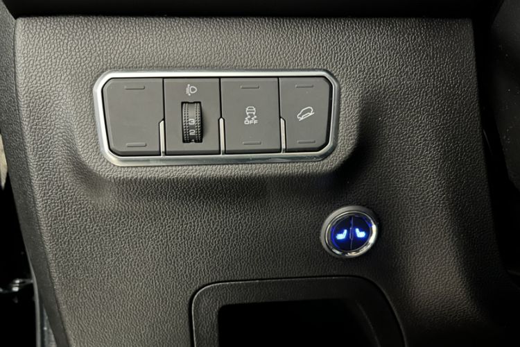 Used Haval M6 2023 PLUS 1.5T DCT Elite Smart Connectivity Model Interior 1