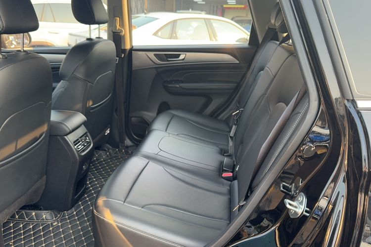 Used Haval M6 2023 PLUS 1.5T DCT Luxury Smart Connectivity Model Interior 2
