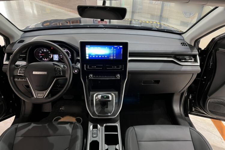 Used Haval M6 2023 PLUS 1.5T DCT Elite Smart Connectivity Model Interior 2
