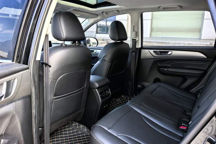 Used Haval M6 2023 PLUS 1.5T DCT Luxury Smart Connectivity Model Interior 3