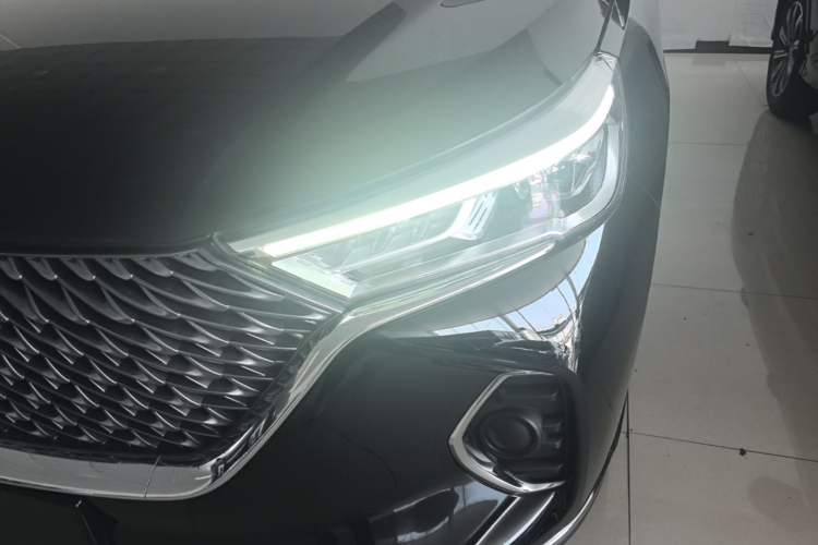 Used Haval M6 2023 PLUS 1.5T DCT Elite Smart Connectivity Model Left Front Headlight