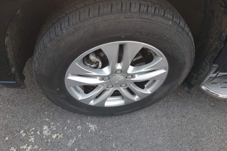 Used Haval M6 2023 PLUS 1.5T DCT Elite Smart Connectivity Model Left Front Wheel Hub