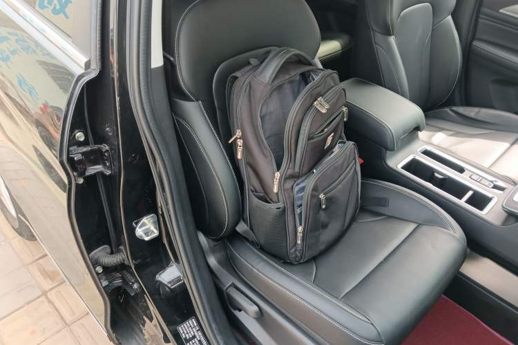 Used Haval M6 2023 PLUS 1.5T DCT Luxury Smart Connectivity Model Right Front Seat