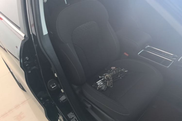 Used Haval M6 2023 PLUS 1.5T DCT Elite Smart Connectivity Model Right Front Seat