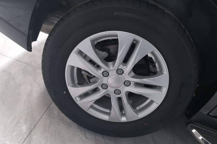 Used Haval M6 2023 PLUS 1.5T Manual Elite Smart Connectivity Model Right Rear Wheel Hub