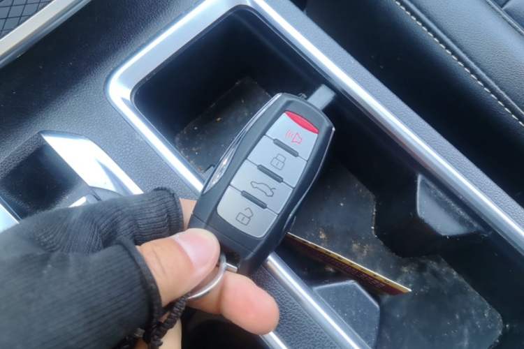 Used Haval M6 2023 PLUS 1.5T DCT Luxury Smart Connectivity Model Vehicle Key