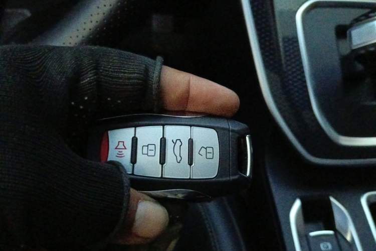 Used Haval M6 2023 PLUS 1.5T DCT Luxury Smart Connectivity Model Interior 1