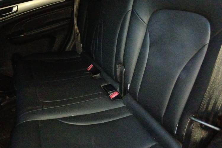 Used Haval M6 2023 PLUS 1.5T DCT Luxury Smart Connectivity Model Interior 4