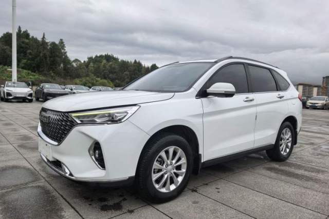 Ojetý Haval M6 2023 PLUS 1.5T DCT Liu Yan Collaboration Edition