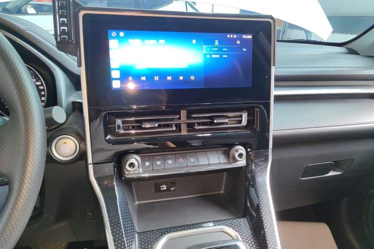 Used Haval M6 2023 PLUS 1.5T DCT Luxury Smart Connectivity Model Audio And AC Panel