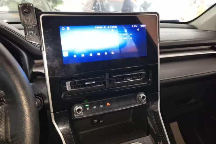 Used Haval M6 2023 PLUS 1.5T Manual Elite Smart Connectivity Model Audio And AC Panel