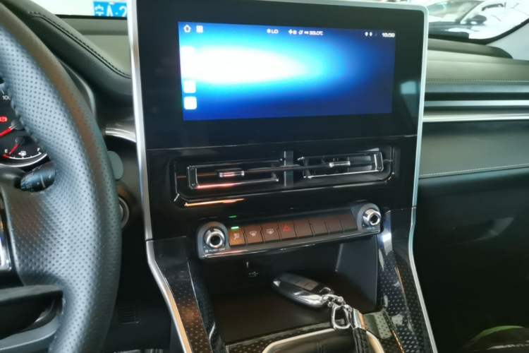 Used Haval M6 2023 PLUS 1.5T Manual Luxury Smart Connectivity Model Audio And AC Panel