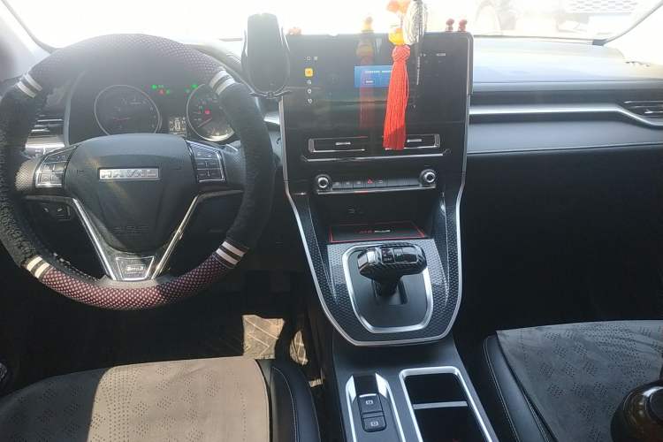 Used Haval M6 2023 PLUS 1.5T DCT Luxury Smart Connectivity Model Audio And AC Panel