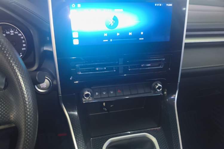 Used Haval M6 2023 PLUS 1.5T Manual Elite Smart Connectivity Model Audio And AC Panel