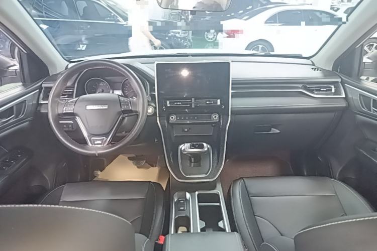 Used Haval M6 2023 PLUS 1.5T DCT Luxury Smart Connectivity Model Center Console