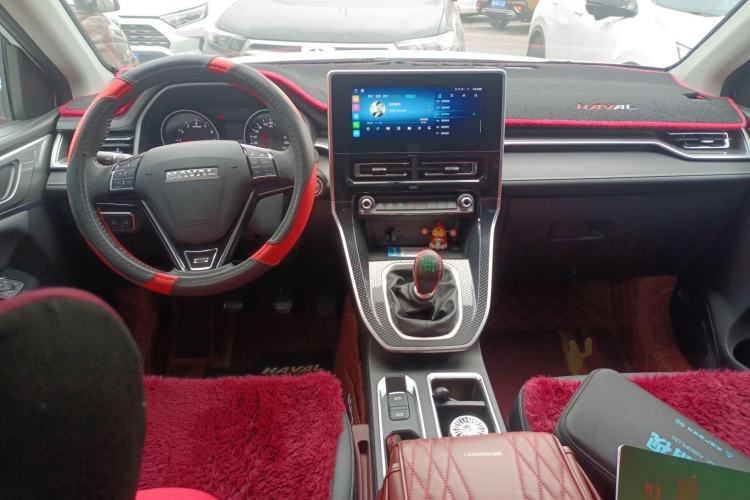 Used Haval M6 2023 PLUS 1.5T Manual Luxury Smart Connectivity Model Center Console