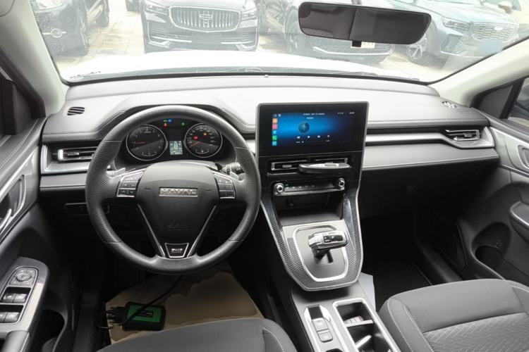 Used Haval M6 2023 PLUS 1.5T DCT Elite Smart Connectivity Model Center Console