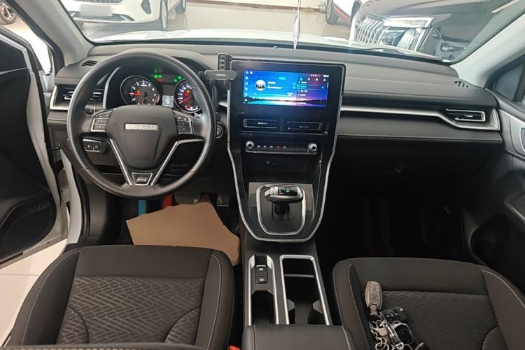 Used Haval M6 2023 PLUS 1.5T DCT Elite Smart Connectivity Model Center Console