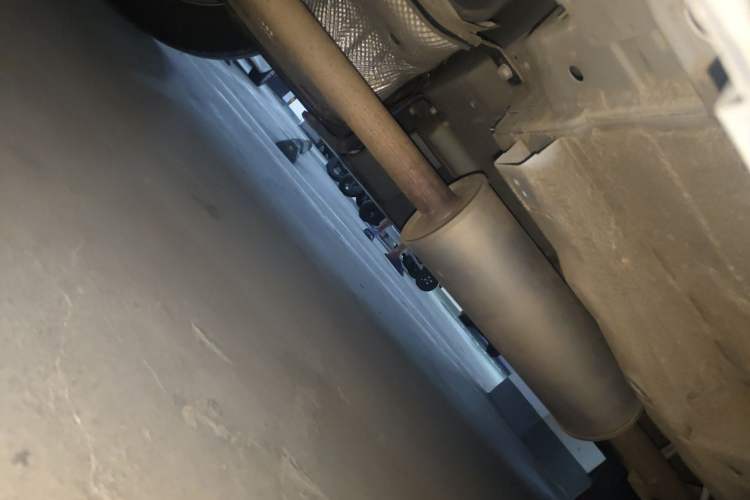 Used Haval M6 2023 PLUS 1.5T Manual Luxury Smart Connectivity Model Chassis Rear Right