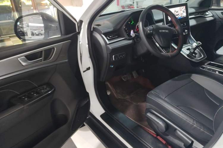 Used Haval M6 2023 PLUS 1.5T DCT Luxury Smart Connectivity Model Driver Seat