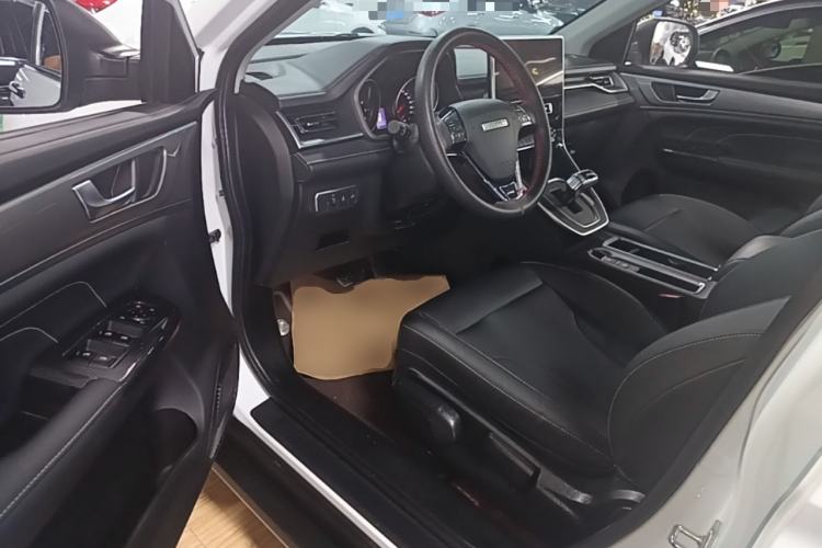 Used Haval M6 2023 PLUS 1.5T DCT Luxury Smart Connectivity Model Driver Seat