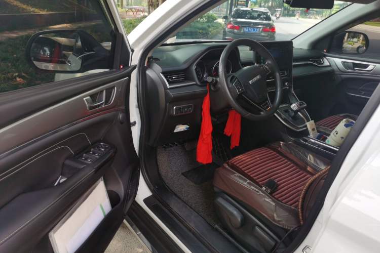 Used Haval M6 2023 PLUS 1.5T DCT Elite Smart Connectivity Model Driver Seat
