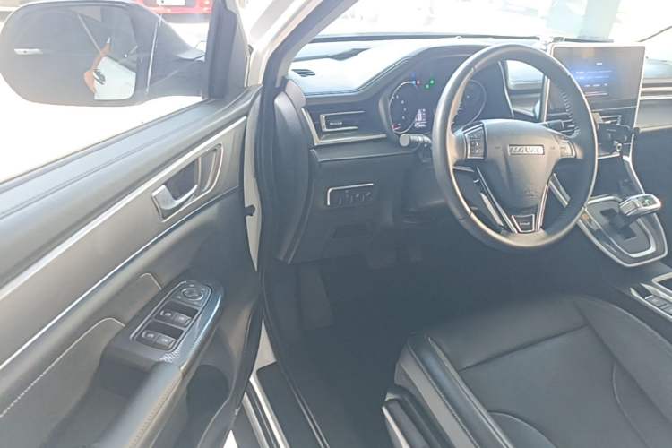 Used Haval M6 2023 PLUS 1.5T DCT Luxury Smart Connectivity Model Driver Seat