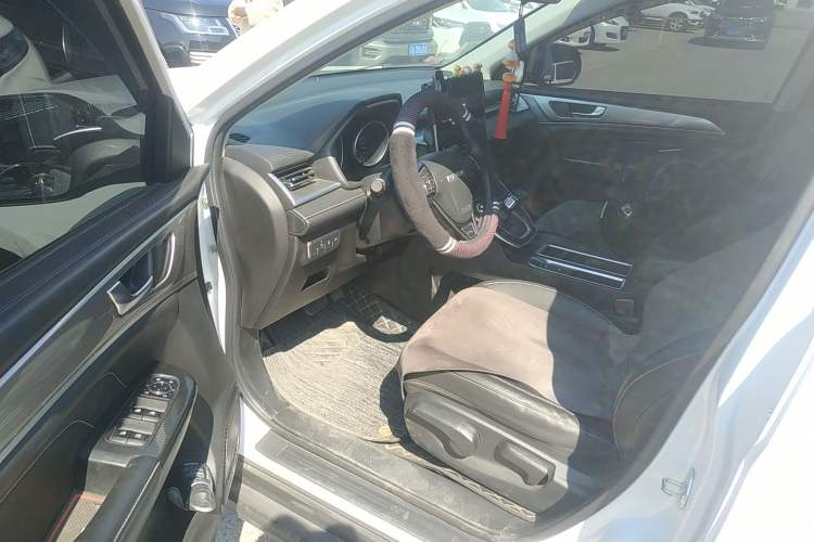 Used Haval M6 2023 PLUS 1.5T DCT Luxury Smart Connectivity Model Driver Seat