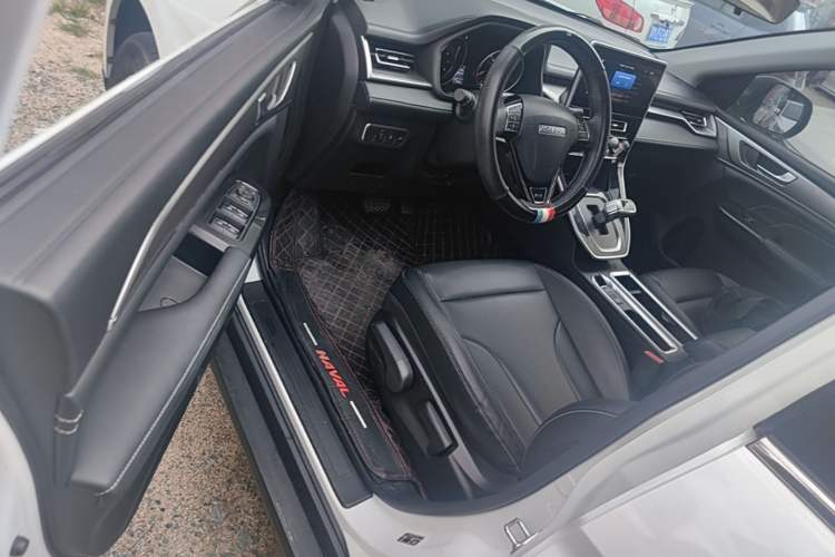 Used Haval M6 2023 PLUS 1.5T DCT Luxury Smart Connectivity Model Driver Seat
