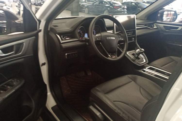 Used Haval M6 2023 PLUS 1.5T DCT Luxury Smart Connectivity Model Driver Seat