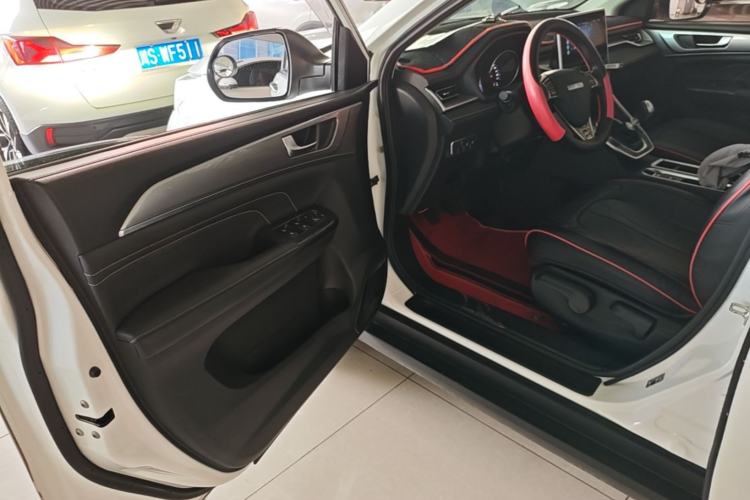 Used Haval M6 2023 PLUS 1.5T Manual Elite Smart Connectivity Model Driver Seat
