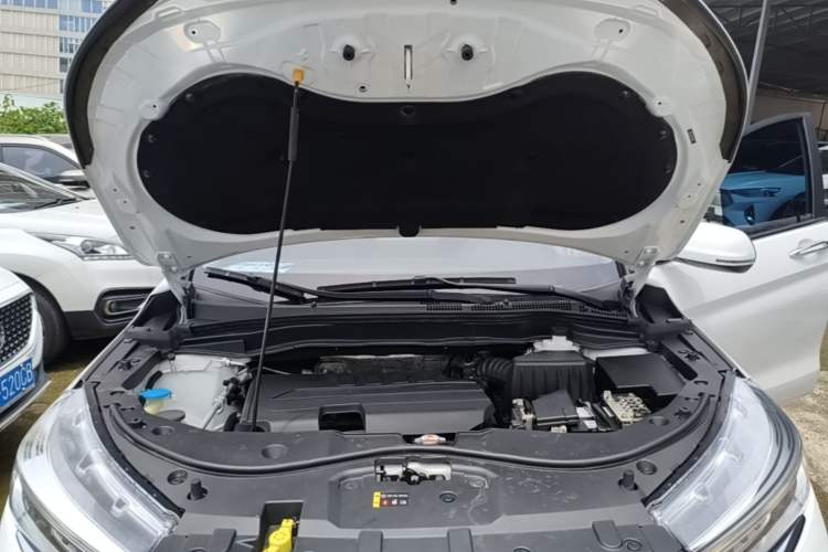 Used Haval M6 2023 PLUS 1.5T Manual Luxury Smart Connectivity Model Engine Bay