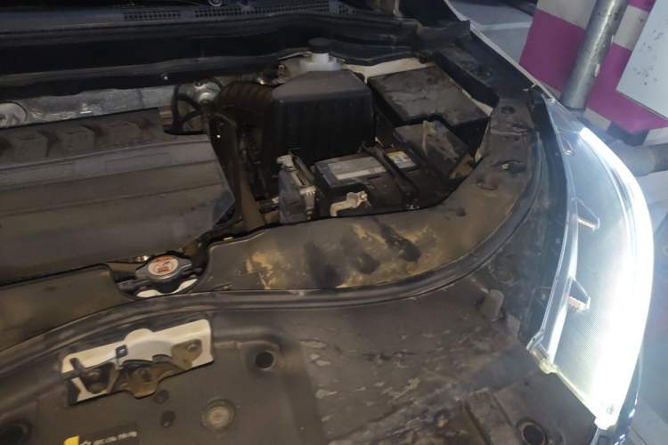 Used Haval M6 2023 PLUS 1.5T Manual Luxury Smart Connectivity Model Engine Bay Left