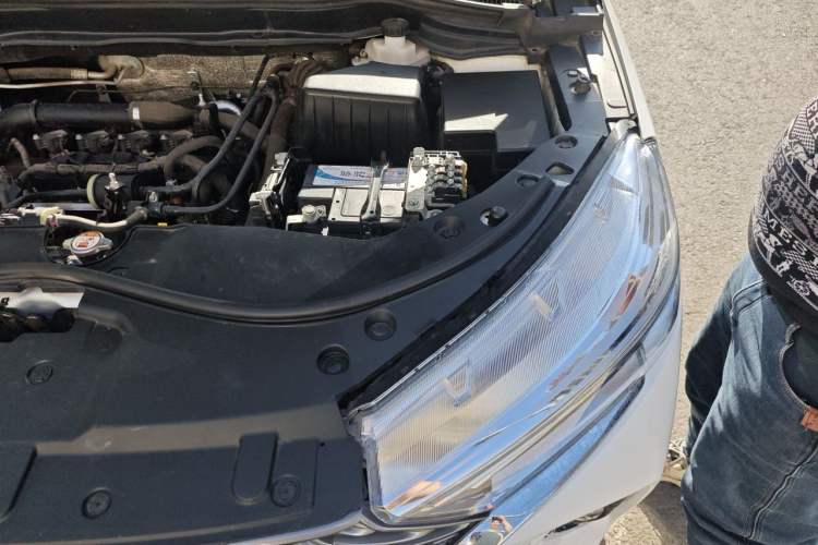 Used Haval M6 2023 PLUS 1.5T Manual Luxury Smart Connectivity Model Engine Bay Left