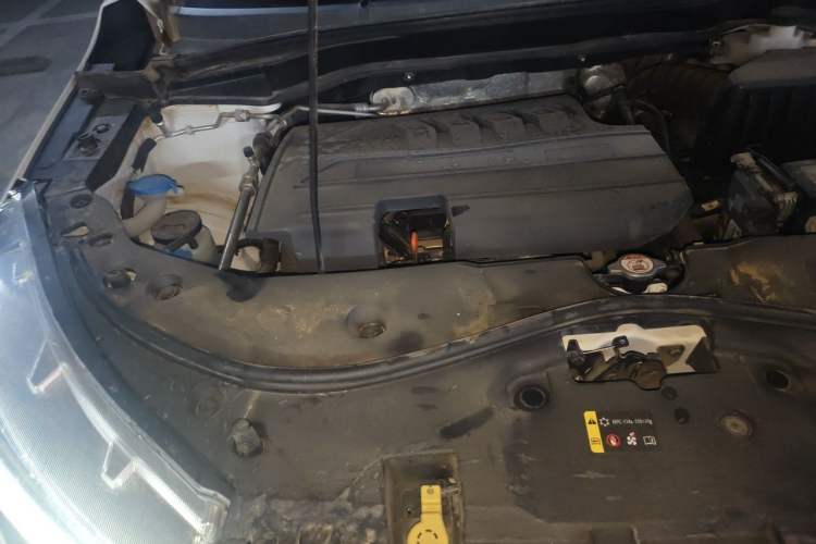 Used Haval M6 2023 PLUS 1.5T Manual Luxury Smart Connectivity Model Engine Bay Right