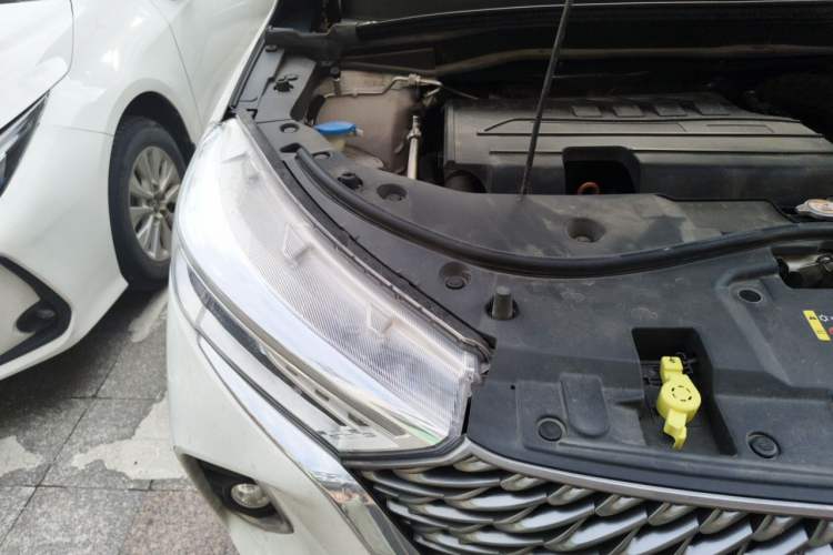 Used Haval M6 2023 PLUS 1.5T Manual Luxury Smart Connectivity Model Engine Bay Right