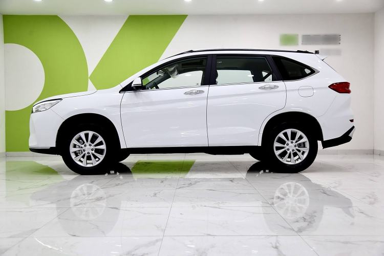 Used Haval M6 2023 PLUS 1.5T DCT Luxury Smart Connectivity Model Exterior 2