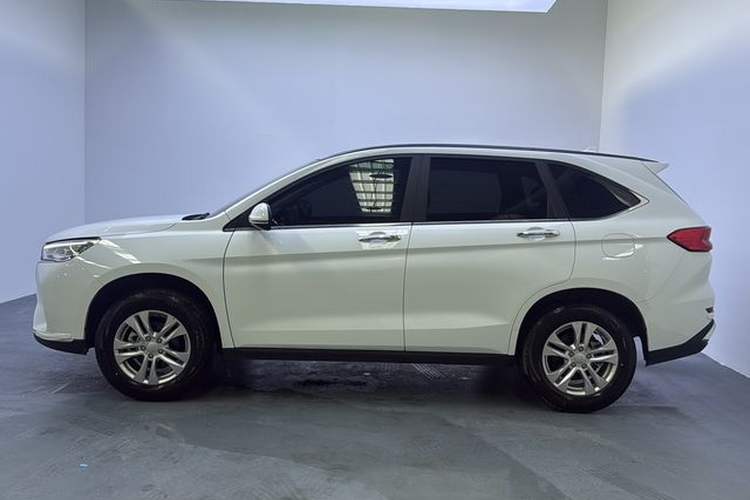 Used Haval M6 2023 PLUS 1.5T Manual Elite Smart Connectivity Model Exterior 3
